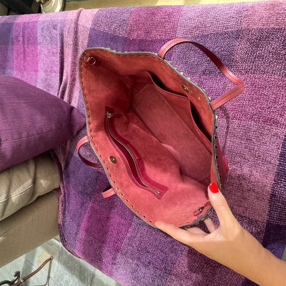 Valentino Garavani Rockstud Tote - Picture 6 of 15